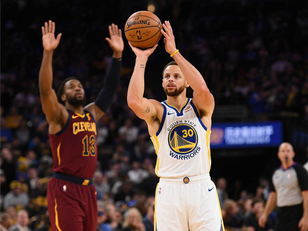 库里:十年不变的超级巨星,火箭永远的梦魇! 库里:十年不变的超级巨星,火箭永远的梦魇!